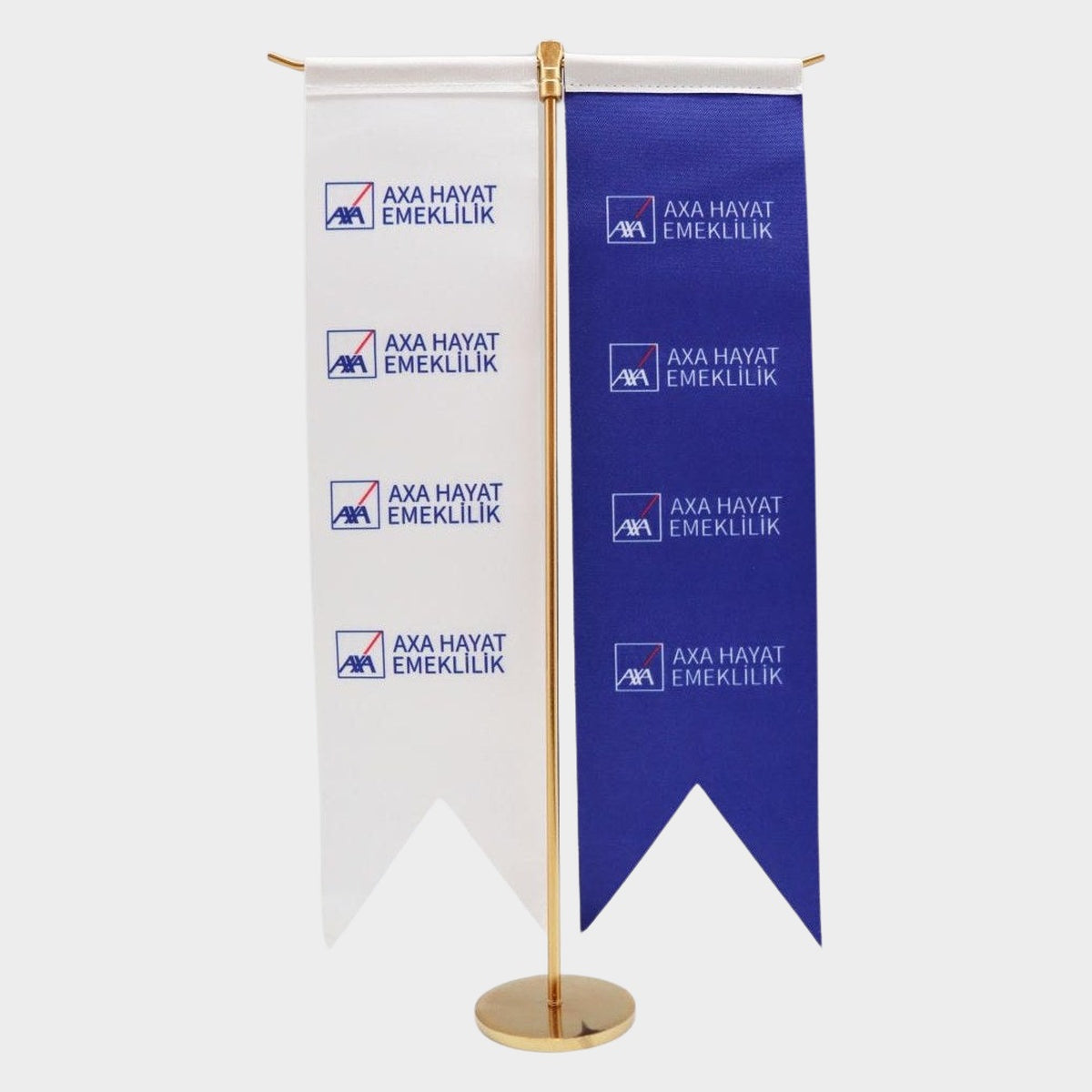 Logo Baskılı Kırlangıç T Model Masa Bayrağı, altın direkli, 8 × 32 cm bayrak, ağırlıklı kaide (1)