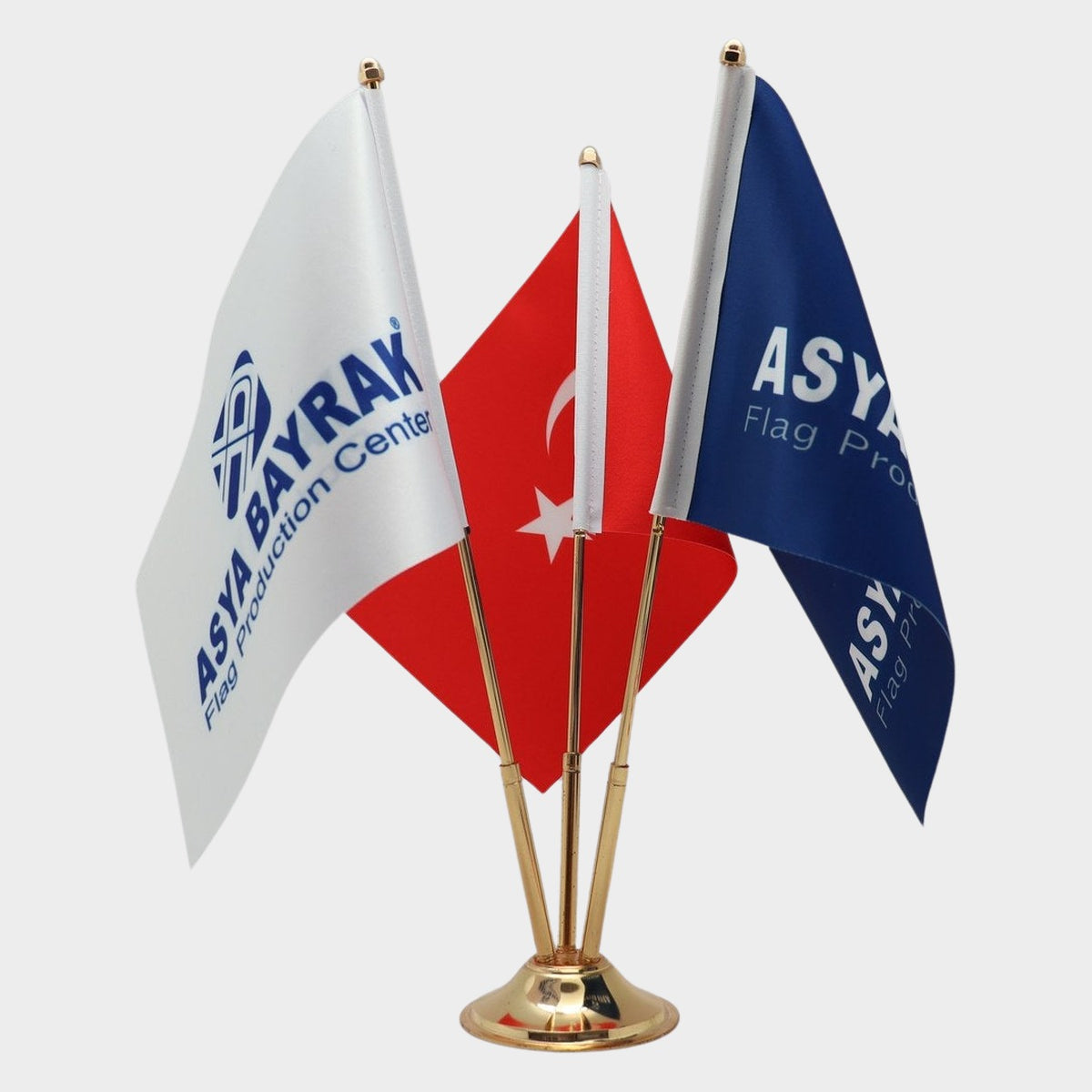 Logo Baskılı Üçlü Masa Bayrağı, altın direkli, 15 × 22,5 cm bayrak, ağırlıklı kaide (1)