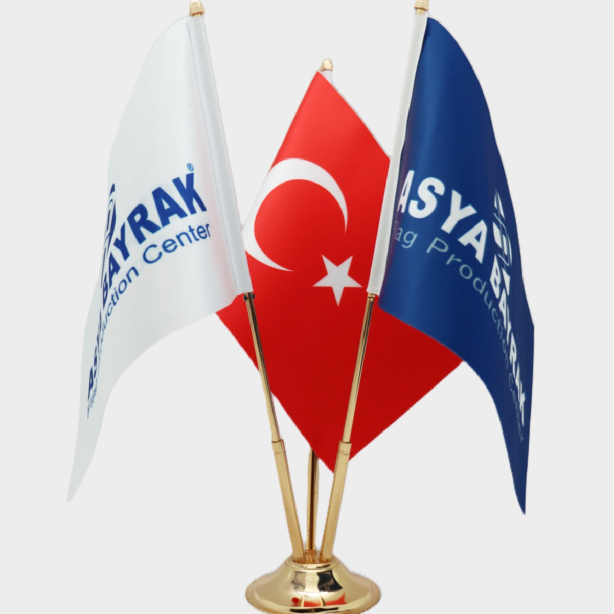 Üçlü Masa Bayrağı