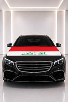 Irak bayraklı kaput bayrağı — siyah aracın kaputunda