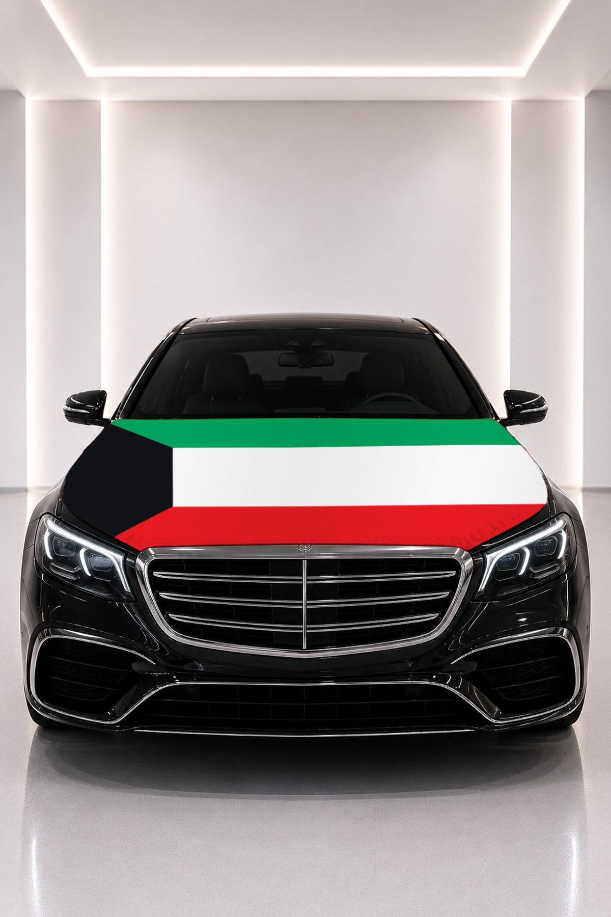 Kuwait flag car hood cover fitted on a black car bonnet