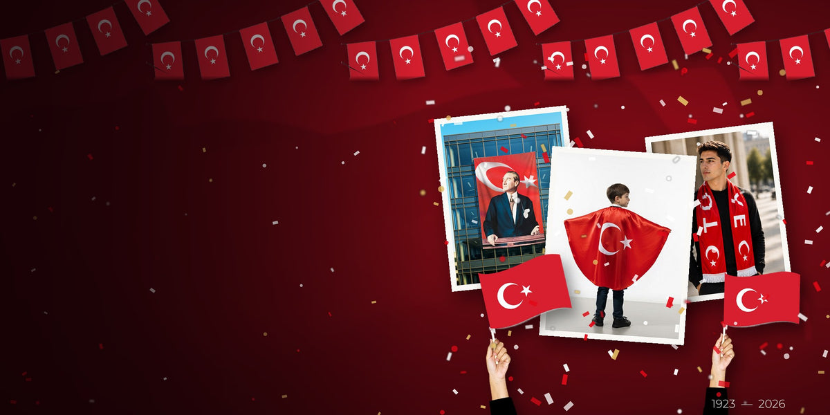 29 Ekim Cumhuriyet Bayramı: binaya asılı Atatürk posteri, ay-yıldızlı pelerinli çocuk, Türkiye atkılı genç ve el bayrakları
