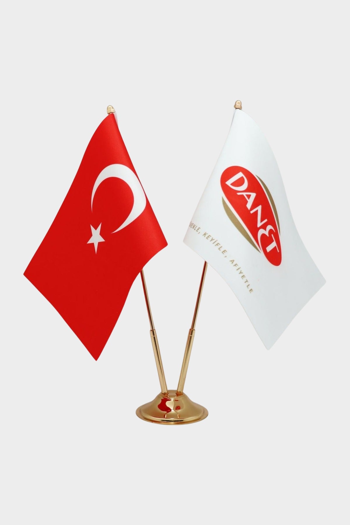 Logo Baskılı İkili Masa Bayrağı, altın direkli, 15 × 22,5 cm bayrak, ağırlıklı kaide (1)